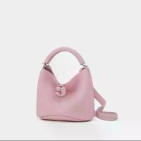 ราคา GIGI Gu Liang Ji Ji Pig Bucket Small Shoulder Bag for Women White Bucket Bag Crossbody (1734247711509611858)