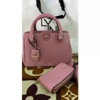 ราคา กระเป๋าLYN(ถือได้สะพายได้) แท้100% จัดส่งจากกทม (1734292251768751153)