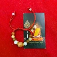 ราคา หลวงปู่ศิลา กำไล ด้ายแดง หิน มหามงคล ประกันแท้ (1730245400384604235)