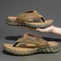 ราคา รองเท้าแตะผู้ชาย หนังแท้เวียดนาม ทนทาน กันลื่น เหมาะสำหรับฤดูร้อน เดินสบาย กีฬา ชายหาด รองเท้าแตะ สามารถใส่ออกไปข้างนอกได้ 2025 ขายแมวเมนคูน (1734082221826606117)