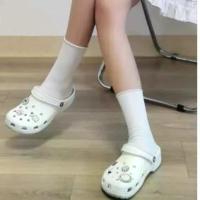 ราคา CROCS LITTLES รองเท้า Crocs Classic clog EVA Sandals ของแท้ 100% รองเท้าชายหาด หลากหลายสี รองเท้าแตะ ใส่สบาย ระบายอากาศดี (1733769102958364001)