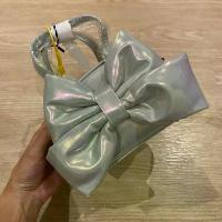 ราคา พร้อมส่ง กระเป๋า Bow Boston Bag จากแบรนด์ CryingCenter ของแท้ ลดราคา shoulder bag สะพายlyn (1733803758755612490)