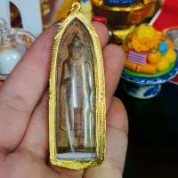 ราคา ลดราคา- พระร่วงรางปืน กรุวัดพระศรีมหาธาตุ จังหวัดสุโขทัย เลี่ยมกรอบทองไมครอนกันน้ำอย่างดี ผ่านพิธีพุทธาภิเษกแล้ว มากด้วยพุทธคุณ (1733061092857447464)