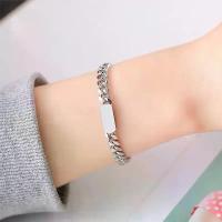 ราคา สร้อยข้อมือเหล็กไทเท สลักชื่อได้ ไม่ลอก ไม่ดำ กำไลคู่-s019-Roger สร้อยคอ เหล็กไหล ของ แท้ anime สร้อย คู่ ต่างหู trophies ห่วงหงส์ ไฟฟ้า โรค ไล ตาพรานบุญ ข้อ มือ (1733942641254368674)