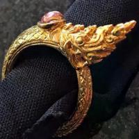 ราคา 【COD】 ☞“เพชรพญานาค”สีชมพู(ชมพูชู้ชื่น) รัก เมตตา เสน่ห์ แสวงลาภ เงินทองไหลมาเทมา หลวงปู่ประสิทธิ์ สร้างปี 2555☜ (1734335660271371586)