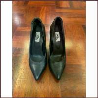 ราคา Used รองเท้าส้นสูง Polo Club หนังแท้ สีดำ สูง 4 นิ้ว size 37 (1734359052584125748)