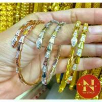 ราคา [ส่งฟรี] กำไลแฟชั่น ลายงู ขนาดฟรีไซร้ ฝั่งเพชรมี3 สีทอง สีเงิน สีนาค งานสวยจริง%#งานหุ้มทอง#งานเศษทอง##หุ้มทอง 24K #เครื่องประดับทองโคลนนิ่ง #นพคุณห้างทอง# (1733297209628919306)