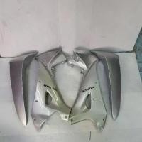 ราคา ✼บังลมนอก wave125r สีบรอน บังลมใน เวฟ125r กุญแจนิราภัย สีเทา (ไม่มีอกษรhonda ติดเพื่อความสวยงาม)♥ (1734249312404669759)