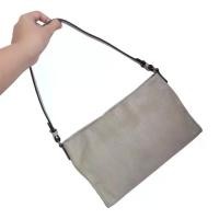 ราคา [กระเป๋ามือสอง] BRUNO MAGLI BOLOGNA. ITALY ของแท้! หนังแท้ 11นิ้ว สีเทา กระเป๋าสภาพดี กระเป๋าสะพายข้าง (1732973759501076396)