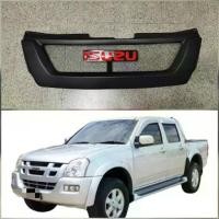 ราคา หน้ากระจังตาข่ายแต่งสำหรับรถ isuzu D max mu 7 2005-2006 พร้อมตัวหนังสือ ISUZU สีแดง **ครบเครื่องเรืองประดับ** (1734147455211701885)