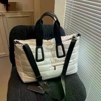 ราคา กระเป๋าเดินทางยอดนิยม กระเป๋าสะพายไหล่แบบถือมือ กรีฑา กระเป๋าสะพายข้าง ความจุขนาดใหญ่ ผ้าฝ้ายปัก อบอุ่น โยคะ แยกส่วนเปียกและแห้ง (1733422007708059423)