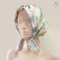 ราคา Kiss Me Doll ผ้าพันคอ/ผ้าคลุมไหล่ ลาย Classic ขนาด 60*60 cm. (1734059507850708488)
