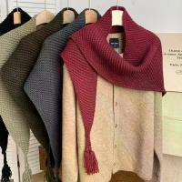 ราคา ผ้าคลุมไหล่สำหรับผู้หญิง สไตล์ใหม่หลากหลาย ความรู้สึกระดับไฮเอนด์ ผ้าพันไหล่ ผ้าพันคอสามเหลี่ยมสีพื้น ผ้าพันคอ ผ้าพันคอและผ้าคลุมไหล่ใช้งานคู่ (1733608904667333894)