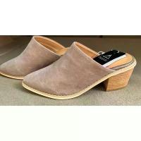 ราคา Azul by moussy Japan รองเท้าส้นสูง 2 นิ้ว หัวปิดปลายแหลม size S/35/23cm คําแนะนําการขายที่ร้อนแรงในเดือนนี้ (1734361540322952634)