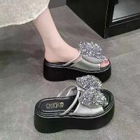 ราคา รองเท้าแตะ, รองเท้าลำลอง, รองเท้าแตะผูกปมผีเสื้อ, สำหรับผู้หญิง, สไตล์แพลตฟอร์ม, หรูหราและฤดูร้อน, นุ่มและระยิบระยับ, แฟชั่น, ดีไซน์ผีเสื้อ (1730983237645928897)