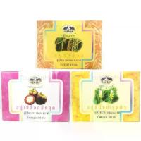 ราคา [พร้อมส่ง] สบู่ Abhaibhubejhr, 3 สูตร, สบู่รำข้าว, สบู่ขมิ้น, สบู่เปลือกมังคุด, ขนาด 100 กรัม, 3 ก้อน (1734361664571147407)