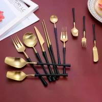 ราคา ชุดช้อนส้อมสแตนเลสสตีล 18/10 สีดำด้านทองหรูหรา ช้อนกาแฟ ส้อม ตะเกียบ ชุดภาชนะปลอดภัยเครื่องล้างจาน (1733842760205436080)