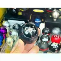 ราคา หัวเกียร์ Mugen Gear shift knob Carbon หนัง อลูมิเนียม ทรงกลม งานเทียบ ดีสุด หัวเกียร์MT ด้ามเกียร์ หัวเกียร์มีน้ำหนัก (1733563237681301152)