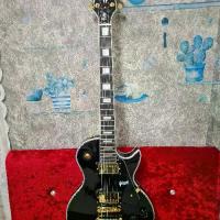 ราคา Gibson กีต้าร์ไฟฟ้า Les Paul Custom Black รุ่นตรงปก100% คุณภาพสูง จัดส่งด่วนในไทย (1734347671173105560)