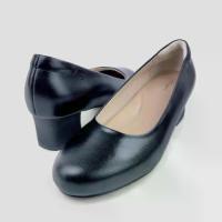 ราคา ST.JAMES รองเท้าหนังแท้/รองเท้าคัทชู ส้น 4 CM. รุ่น BEIJING สี BLACK l รองเท้าคัทชูผู้หญิง (1732947778133591976)