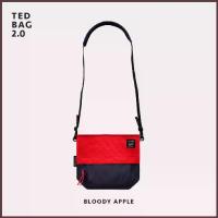ราคา Ted bloody apple sling bag กระเป๋าสะพายข้างใบเล็ก รุ่นเท็ด สีแดงกรม (1734302822313723320)