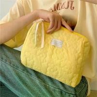 ราคา Cute Cotton Candy Makeup Bag for Women, High-Quality Japanese Style, Simple Large Capacity Storage Bag, Handheld Clutch for Women (1733581025752745718)