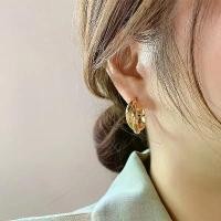 ราคา ต่างหูวงกลมไขว้สองชั้น สไตล์เกาหลี เทรนด์วินเทจ บุคลิกภาพ ดีไซน์เรขาคณิต แฟชั่น ต่างหูห่วงหูสร้างสรรค์ คลิปหนีบหู jewelry mystery jar (1731987503398422459)