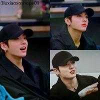 ราคา หมวกแก๊ป ผู้ชาย สีดำล้วน | หมวกเบสบอล แฟชั่นเกาหลี Korean Idol พร้อมส่ง (1733685599226922320)