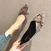 ราคา แฟชั่นเกาหลีใหม่ฤดูใบไม้ผลิปี 2025 รองเท้าหัวแหลมประดับอัญมณีอเนกประสงค์สำหรับผู้หญิง รองเท้าส้นเตี้ย รองเท้าบูท รองเท้าแฟชั่นผู้หญิง (1734342976014288552)