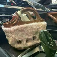 ราคา กระเป๋าขนยาว, Marni, TROPICALIA, กระเป๋าสะพายข้างขนาดเล็ก, กระเป๋าสะพายข้าง, กระเป๋าสตรีข้ามพรมแดน, คอลเลกชันฤดูใบไม้ร่วงต้นฤดูใบไม้ร่วงใหม่, 2025 (1732998241035650879)