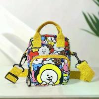 ราคา กระเป๋าสะพายข้าง ผ้าแคนวาส หนา BT21 BTS กระเป๋าสะพายไหล่ กระเป๋าคาดหน้าอก เหมาะสำหรับการเดินทางกลางแจ้งและลำลอง กระเป๋าโทรศัพท์ (1731832800617006314)