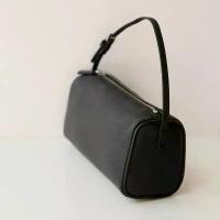 ราคา กระเป๋าถือหนังวัวชั้นบนสุด, โตโก, กระเป๋าใบเล็กทรงกระบอกใต้วงแขน, กล่องดินสอ, กระเป๋าหมอน, กระเป๋าสะพายข้าง, กระเป๋าสี่เหลี่ยมเล็ก, มาใหม่ (1732038704842508152)