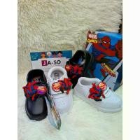 ราคา [พร้อมส่ง] รองเท้านักเรียน รองเท้าเด็กผู้ชาย รองเท้าอนุบาล รองเท้าเด็ก รองเท้าผ้าใบเด็ก ชัปปี้ สีขาว ดำ สไปเดอร์แมน (1733962998264072090)
