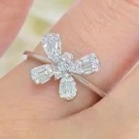 ราคา แหวนผีเสื้อเพชรบาเก็ต น่ารัก ละมุนมากๆ ทองคำแท้ 18 K (1732948939181623184)