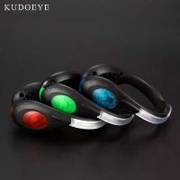 ราคา ไฟกลางคืน ไฟวิ่ง ไฟท้าย จักรยาน ไฟ LED ส่องสว่างสำหรับวิ่งตอนกลางคืน อุปกรณ์กลางแจ้ง ไฟเตือนความปลอดภัย ใช้สำหรับปั่นจักรยานในเวลากลางคืน (1733612954143261917)