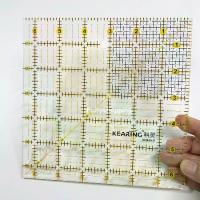 ราคา [จัดส่งทันที] ไม้บรรทัดงานควิลท์ ขนาด 6.5 x 6.5 นิ้ว หนา 3 มม. ไม้บรรทัด Quilt, Patchwork (1734244523090151098)
