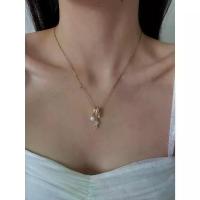 ราคา สร้อยคอ AURORA PEARL โซคร็อค สร้อยคอพร้อมจี้รูปดาวและจี้มุก ประดับจี้เพชร (1732299124739311084)