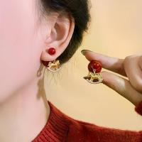 ราคา Red Pearl Pony Earrings for Women, Vintage High-End Light Luxury Studs, Autumn Winter Elegant Earrings (1734370130530436959)