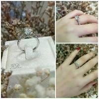 ราคา แหวนเพชรชู 1 กะรัต (แจ้งไซส์ทางแชท) ~ เพชรสังเคราะห์เหลี่ยม H&A โรงงานทำเพชรแท้นำเข้าเพชรเองประมาณ 2 วันจัดส่ง (1734214435267249275)