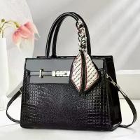 ราคา [COD] Fashion Bag Women Zipper Handbag Shoulder Bag PU Leather Commuter Trendy Versatile Multifunctional Bucket Large Capacity Handbag New Crocodile Pattern High-end Shoulder Bag (1733472669798008581)