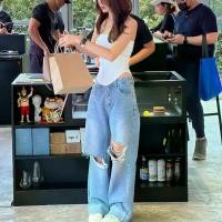 ราคา Bigboy jeans กางเกงยีนส์เอวสูง แต่งขาด ผ้าหนานุ่มยีนส์แท้พรีเมียม (1734155015632029135)