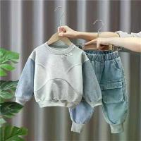 ราคา ชุดเด็กชายสีฟ้าอ่อนแบบเรียบสไตล์คาวบอยแนวสตรีท 2 ชิ้น แฟชั่นแขนยาว + กางเกงยีนส์ (COD) (1734360213668070545)