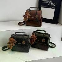 ราคา กระเป๋าเป้ใบเล็กสำหรับผู้หญิง สไตล์วิชาการย้อนยุค ดีไซน์อินเทรนด์ใหม่ 2025 ดูเรียบง่าย บรรยากาศ ผ้าเคลือบกันน้ำคุณภาพสูง ซิปเรียบ สายไฟเรียบร้อย ขนาดปานกลาง พกพาสะดวก เหมาะกับหนั (1733207619892184858)