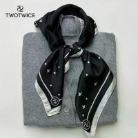 ราคา Twotwice - Twotwice silk scarf (1733517095839303435)