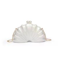 ราคา Best selling acrylic bag Candy colored shell bag women fashion clutch bag Hard party bag, sweet style (1733985063831045801)