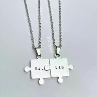 ราคา [สแตนเลสได้2เส้น] สร้อยคู่ สร้อยสลักชื่อ สแตนเลส จิ๊กซอว์ ข้อมือ ผู้ชาย (1733760957334718239)