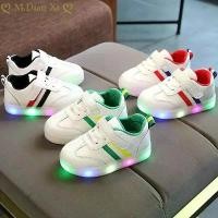 ราคา รองเท้าเด็ก มาใหม่ มีไฟ LED รองเท้าลำลอง สำหรับเด็กหญิงและเด็กชาย รองเท้าผ้าใบเรืองแสง สีสันสดใส รองเท้าแบน แฟลช (1732385088844695422)