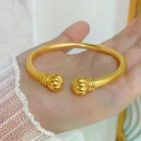 ราคา สร้อยข้อมือแบบเปิด ลูกปัด ขนาด 5 มม. สองปลาย แหวนผู้ชาย สแตนเลส สีทอง ปลอม ดีไซน์จีน (1732094685694363553)