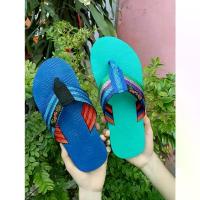 ราคา รองเท้าดาวเทียมสายผ้า หูคีบ พื้นหนา เบา ทน ใส่สบาย มี 4 สี ดำ น้ำตาล เขียว และ น้ำเงิน เบอร์ 9-11 คําแนะนําผลิตภัณฑ์ใหม่ของเดือนนี้ (1732780544564430786)