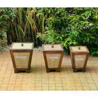 ราคา [COD] ถังขยะสานมีฝาปิด ถังขยะสานเสื่อ ถังขยะไม้ ถังขยะสาน ถังขยะมีฝาปิด ถังมีฝาปิดใส่ของ ของตกแต่งบ้าน ของตกแต่งรีสอร์ท ใช้ตกแต่งบ้าน (1733443296523749115)